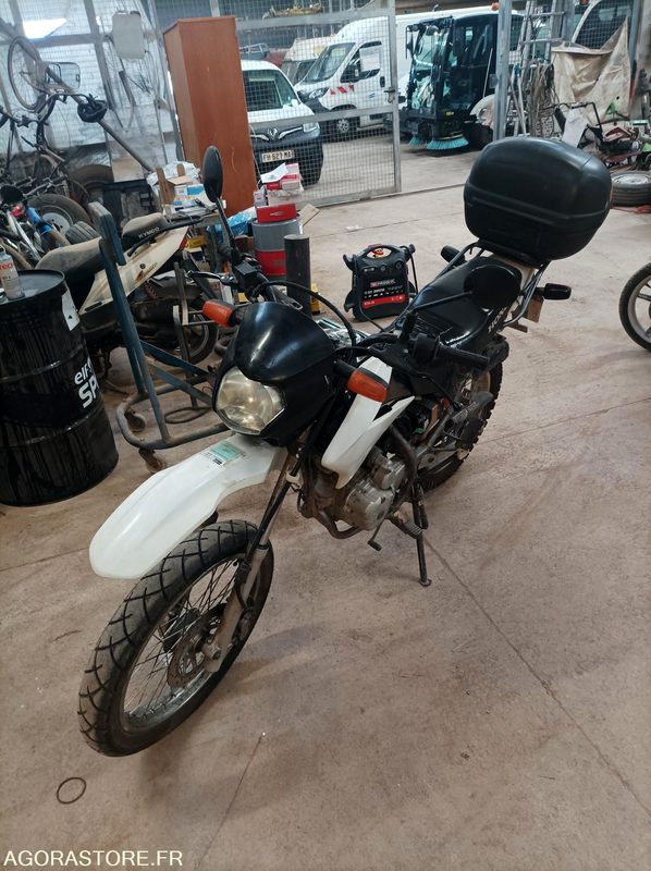 Moto Honda XR125L 10-2007 198BAH34 - Motocyclette: photos 1 Moto Honda XR125L 10-2007 198BAH34 - Motocyclette: photos 1