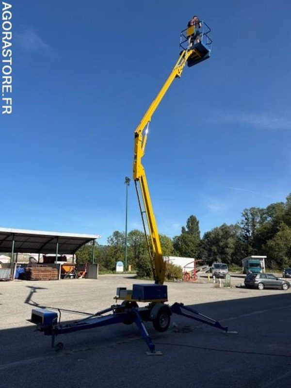 NACELLE ELEVATRICE COMPACTE pour 2 personnes max - Nacelle: photos 2 NACELLE ELEVATRICE COMPACTE pour 2 personnes max - Nacelle: photos 2