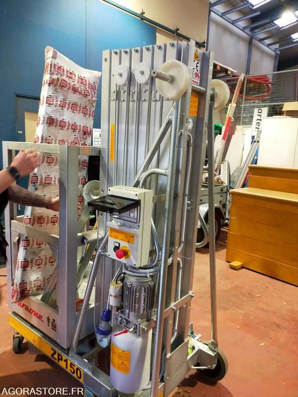 Nacelle Faraone ZP150 - Outil/ Équipement: photos 1 Nacelle Faraone ZP150 - Outil/ Équipement: photos 1