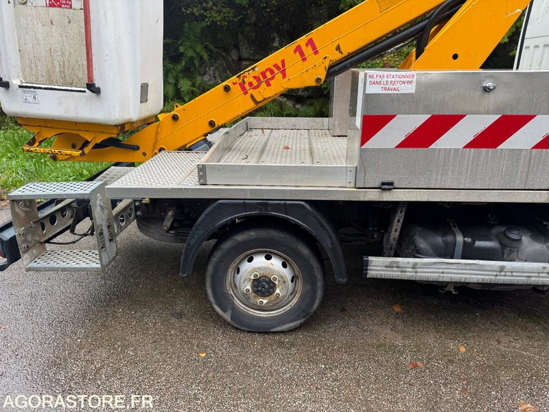 Nacelle Nissan CABSTAR - 2014 - 98 000kms - Utilitaire benne: photos 4 Nacelle Nissan CABSTAR - 2014 - 98 000kms - Utilitaire benne: photos 4