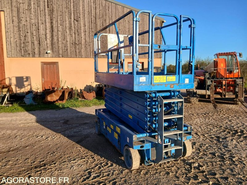 Nacelle ciseaux électrique 14M Genie GS 4047 - Nacelle: photos 2 Nacelle ciseaux électrique 14M Genie GS 4047 - Nacelle: photos 2