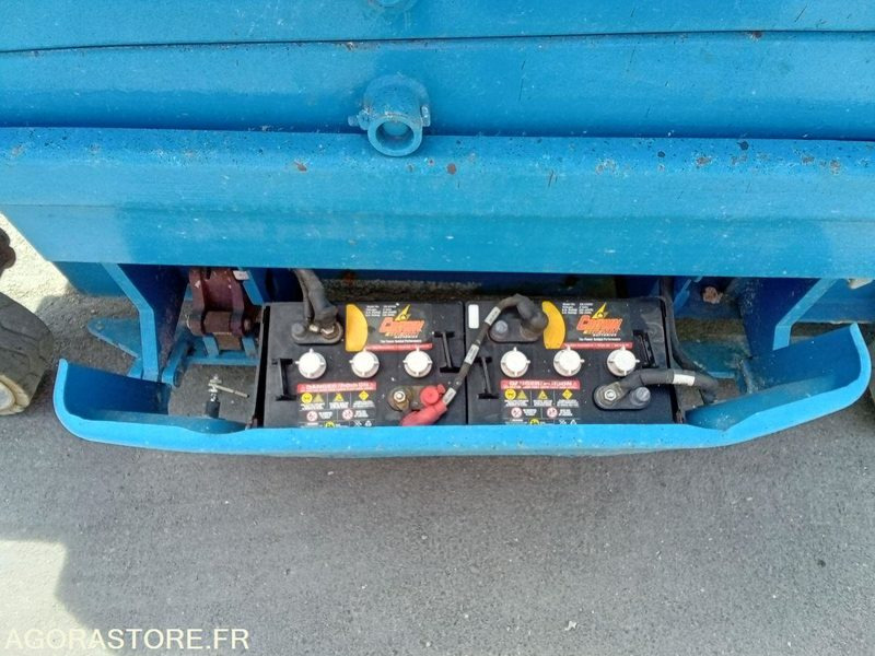 Nacelle electrique à ciseaux JLG 2030ES - Nacelle: photos 2 Nacelle electrique à ciseaux JLG 2030ES - Nacelle: photos 2