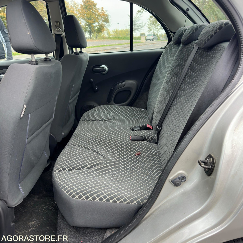 Nissan micra 1.2i - Voiture: photos 5 Nissan micra 1.2i - Voiture: photos 5