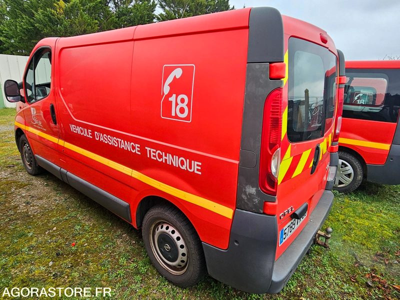 OPEL VIVARO 246157kms 2008 - 5789VX86 - Fourgon utilitaire: photos 4 OPEL VIVARO 246157kms 2008 - 5789VX86 - Fourgon utilitaire: photos 4