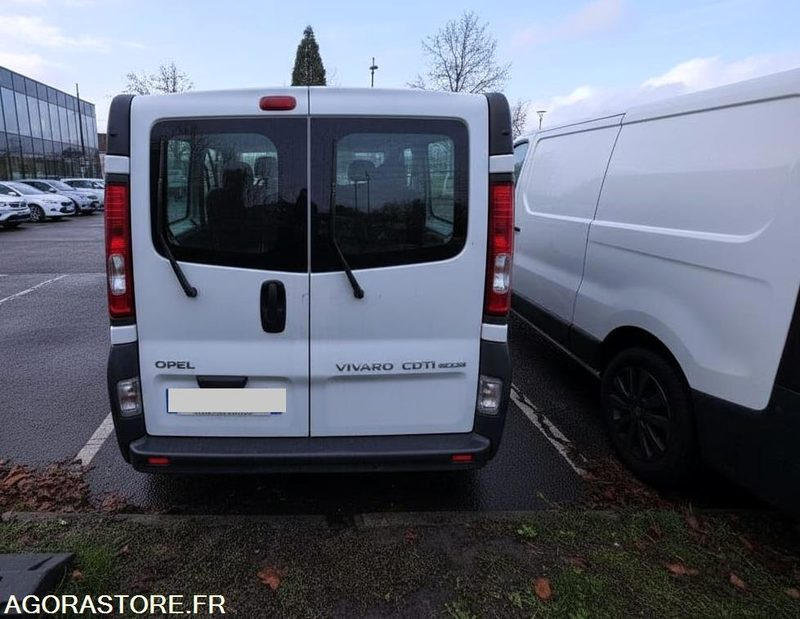 Opel Vivaro Combi 9 places L2H1 -2.0 cdti 120ch - Roulant - Minibus, Transport de personnes: photos 4 Opel Vivaro Combi 9 places L2H1 -2.0 cdti 120ch - Roulant - Minibus, Transport de personnes: photos 4
