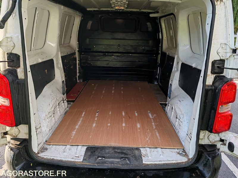 Opel vivaro - 73000km - 2021 - Fourgonnette: photos 3 Opel vivaro - 73000km - 2021 - Fourgonnette: photos 3