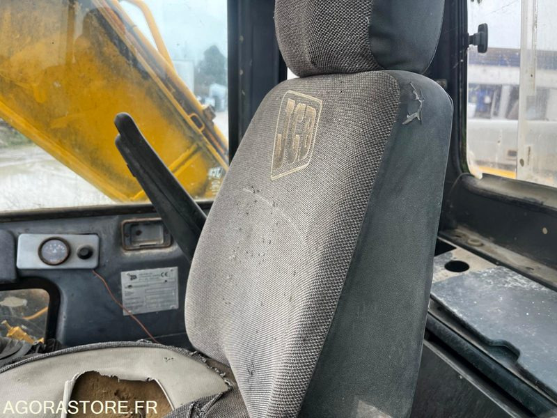 PELLE 20 TONNES - JCB TYPE JS200 - 1997 / 1200 HEURES - Pelle: photos 3 PELLE 20 TONNES - JCB TYPE JS200 - 1997 / 1200 HEURES - Pelle: photos 3