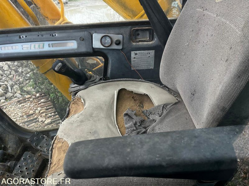 PELLE 20 TONNES - JCB TYPE JS200 - 1997 / 1200 HEURES - Pelle: photos 4 PELLE 20 TONNES - JCB TYPE JS200 - 1997 / 1200 HEURES - Pelle: photos 4