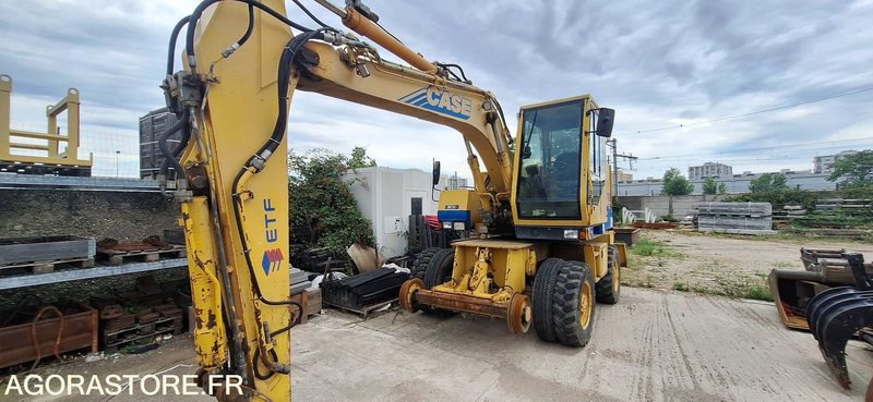 PELLE RAIL / ROUTE - CASE 788 PRR - 1999 / 13858 HEURES (3003381) - Pelle sur pneus: photos 2 PELLE RAIL / ROUTE - CASE 788 PRR - 1999 / 13858 HEURES (3003381) - Pelle sur pneus: photos 2