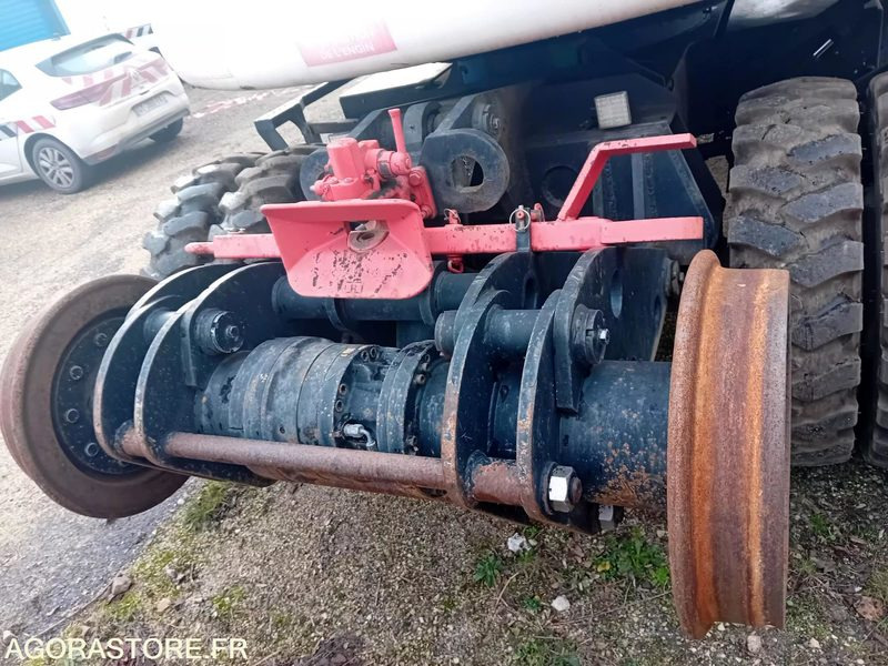 PELLE RAIL ROUTE - UNAC 22TRR - 2011/ 8376 HEURES (MD171) - Pelle: photos 5 PELLE RAIL ROUTE - UNAC 22TRR - 2011/ 8376 HEURES (MD171) - Pelle: photos 5