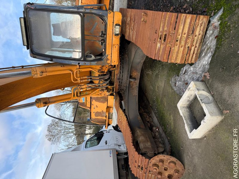 PELLE Samsung Volvo SE 210 LC - 9600heures - 1998 - Pelle: photos 2 PELLE Samsung Volvo SE 210 LC - 9600heures - 1998 - Pelle: photos 2