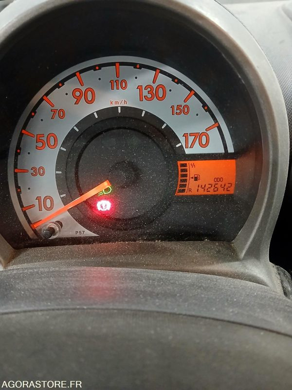 PEUGEOT 107 - 2008 - 142642 KM - Voiture: photos 5 PEUGEOT 107 - 2008 - 142642 KM - Voiture: photos 5