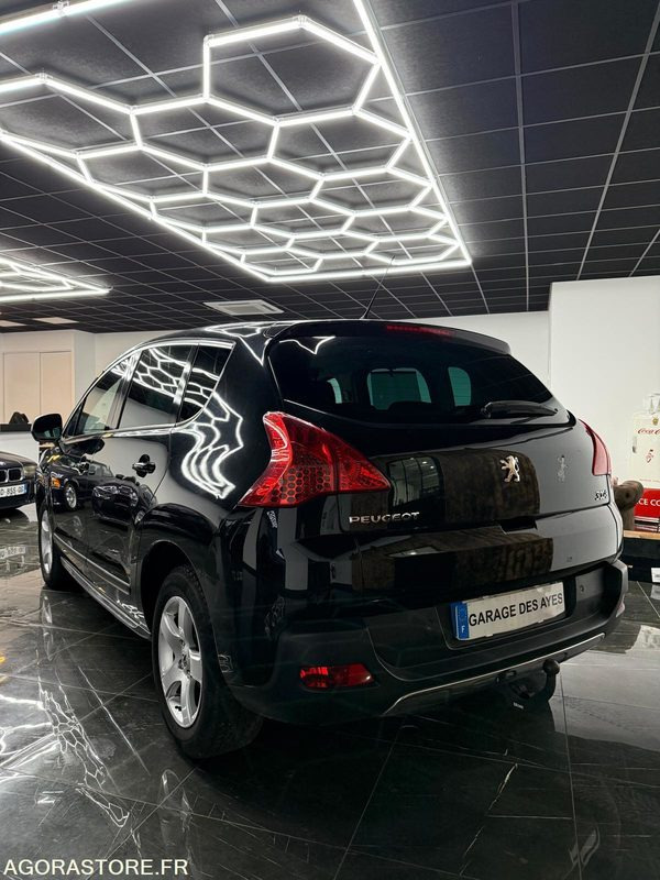 PEUGEOT 3008 1.6L HDI 115CH CROSSWAY - SUV: photos 3 PEUGEOT 3008 1.6L HDI 115CH CROSSWAY - SUV: photos 3