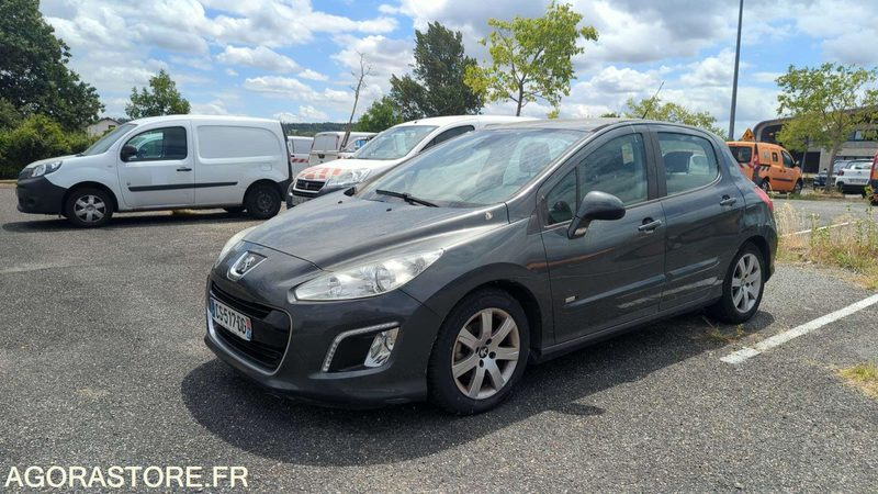 PEUGEOT 308 - 118643kms - 2013 - Voiture: photos 1 PEUGEOT 308 - 118643kms - 2013 - Voiture: photos 1