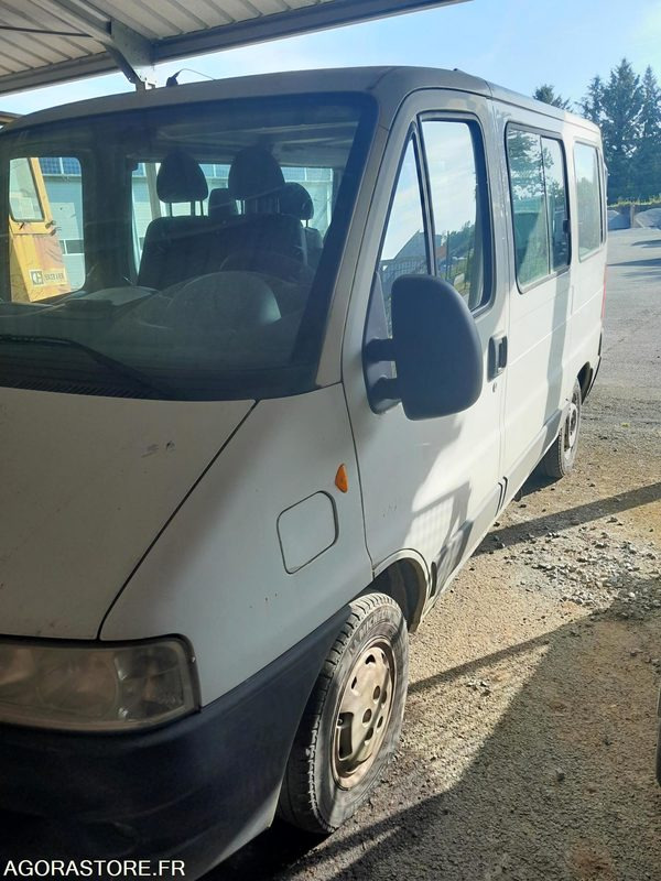 PEUGEOT BOXER 9 PLACES - Minibus, Transport de personnes: photos 2 PEUGEOT BOXER 9 PLACES - Minibus, Transport de personnes: photos 2