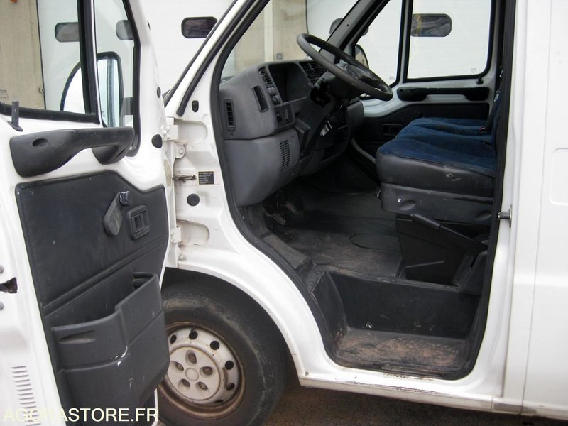 PEUGEOT BOXER - Fourgon utilitaire: photos 5 PEUGEOT BOXER - Fourgon utilitaire: photos 5