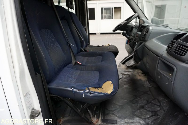 PEUGEOT BOXER PLATEAU DOUBLE CABINE - Utilitaire benne: photos 5 PEUGEOT BOXER PLATEAU DOUBLE CABINE - Utilitaire benne: photos 5