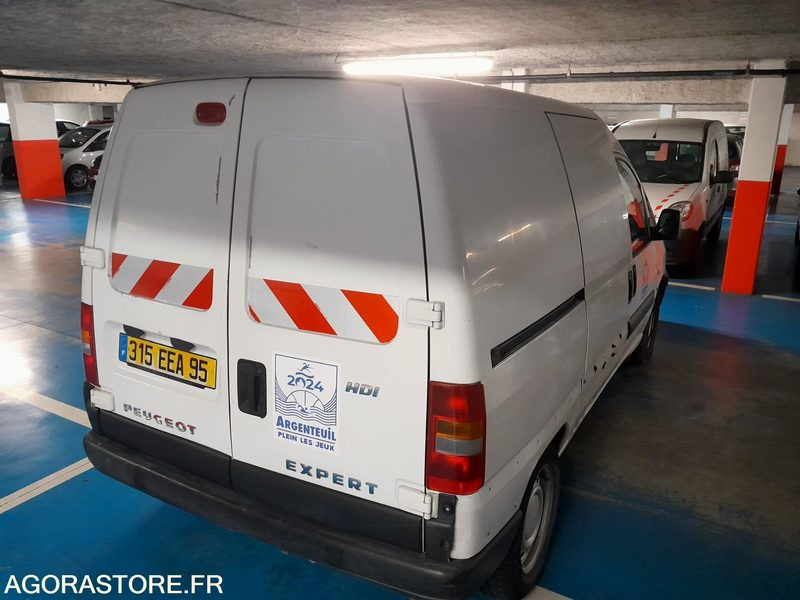 PEUGEOT EXPERT - 2006 - 80778kms - Fourgonnette: photos 4 PEUGEOT EXPERT - 2006 - 80778kms - Fourgonnette: photos 4