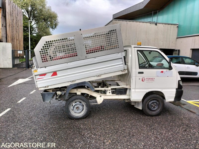 PIAGGIO PORTER - Utilitaire benne: photos 5 PIAGGIO PORTER - Utilitaire benne: photos 5
