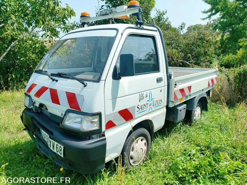PIAGGIO PORTER - Utilitaire benne: photos 3 PIAGGIO PORTER - Utilitaire benne: photos 3