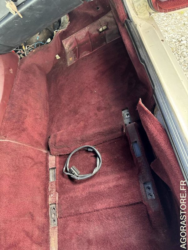 PORSCHE 944 2.5 163ch BVA - EN L'ETAT - Voiture: photos 5 PORSCHE 944 2.5 163ch BVA - EN L'ETAT - Voiture: photos 5