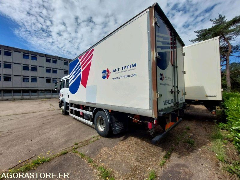 PORTEUR ROUTIER - MAN TGM-250 - ex Véhicule Ecole - Parc 3799 - Camion fourgon: photos 2 PORTEUR ROUTIER - MAN TGM-250 - ex Véhicule Ecole - Parc 3799 - Camion fourgon: photos 2