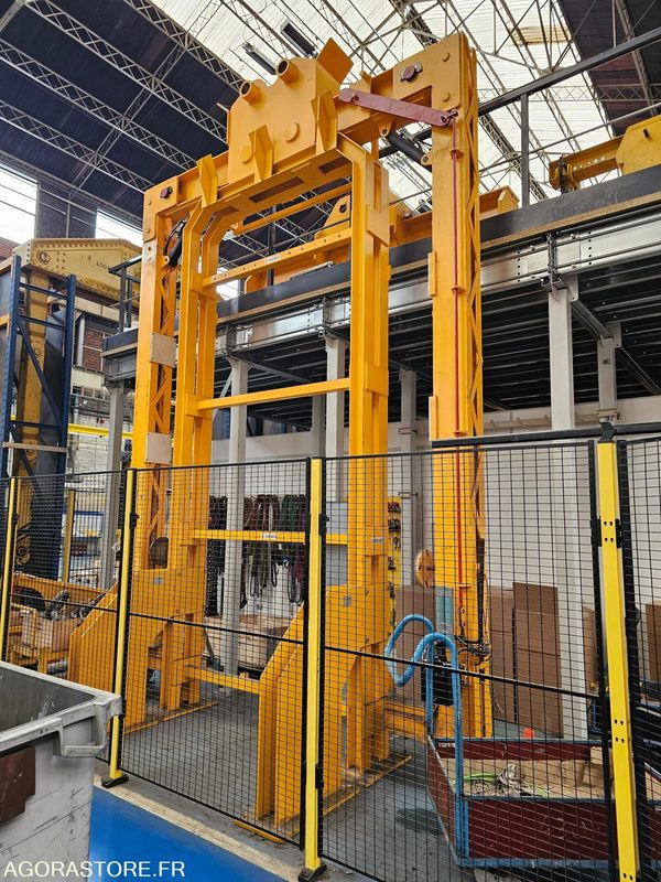 PORTIQUE DE LEVAGE KREMER - 389132 / 389133 - Portique de manutention: photos 1 PORTIQUE DE LEVAGE KREMER - 389132 / 389133 - Portique de manutention: photos 1