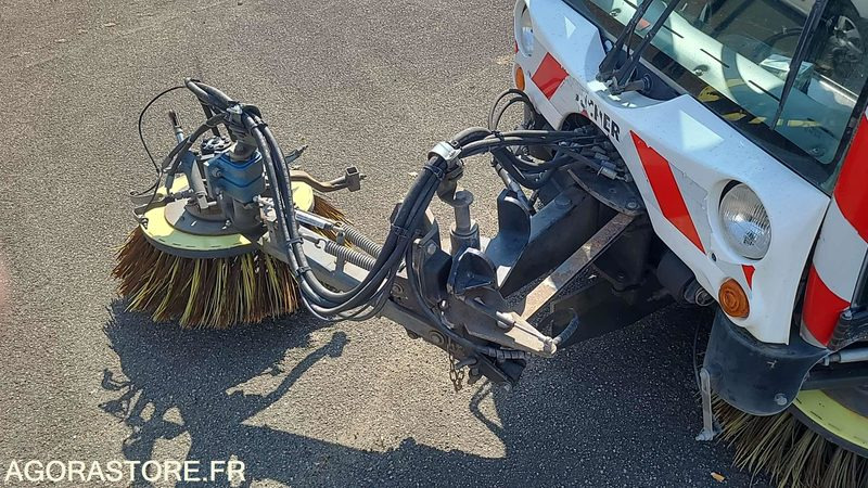 PRO 154 - CITYCAT 2020 - 47019KM - 2010 - Matériel de jardinage: photos 5 PRO 154 - CITYCAT 2020 - 47019KM - 2010 - Matériel de jardinage: photos 5