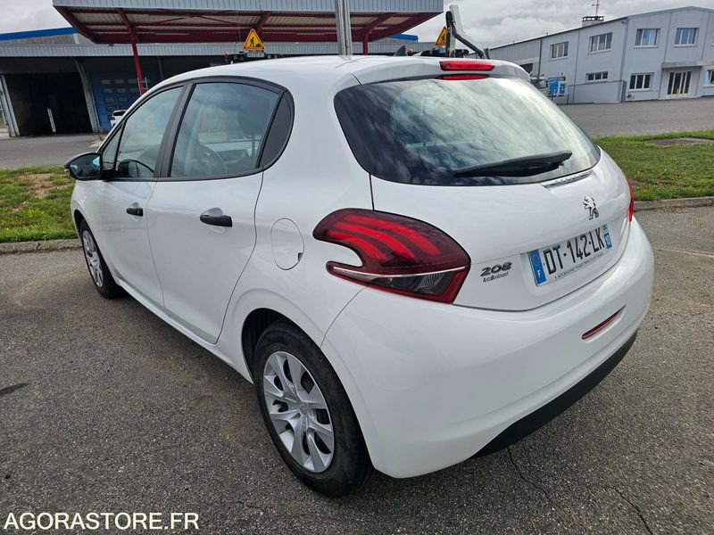 Peugeot 208 - 2015 - 187805km - DT142LK - Voiture: photos 4 Peugeot 208 - 2015 - 187805km - DT142LK - Voiture: photos 4