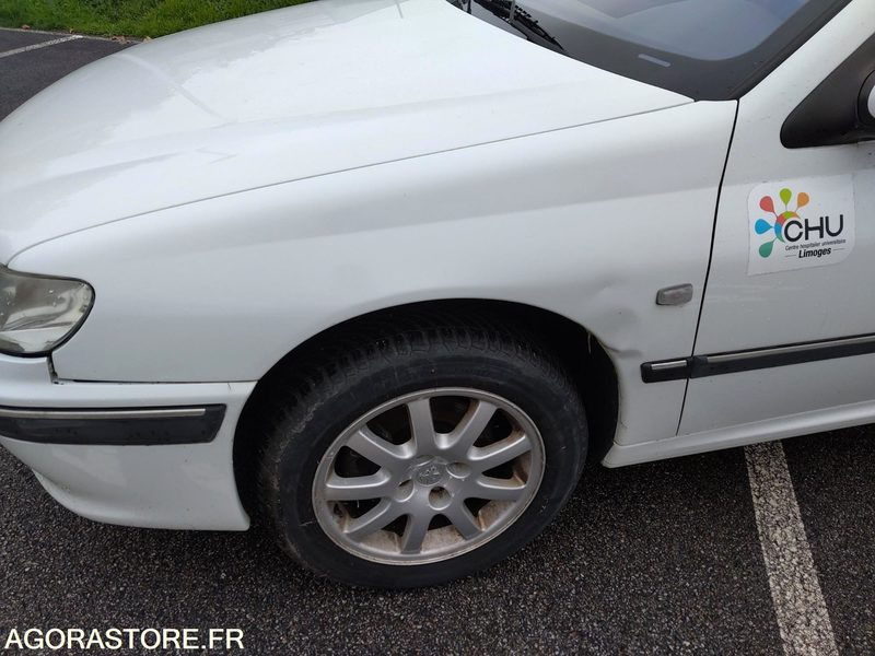 Peugeot 406 st pack sport break 2.2 essence 16v 160cv - Voiture break: photos 3 Peugeot 406 st pack sport break 2.2 essence 16v 160cv - Voiture break: photos 3