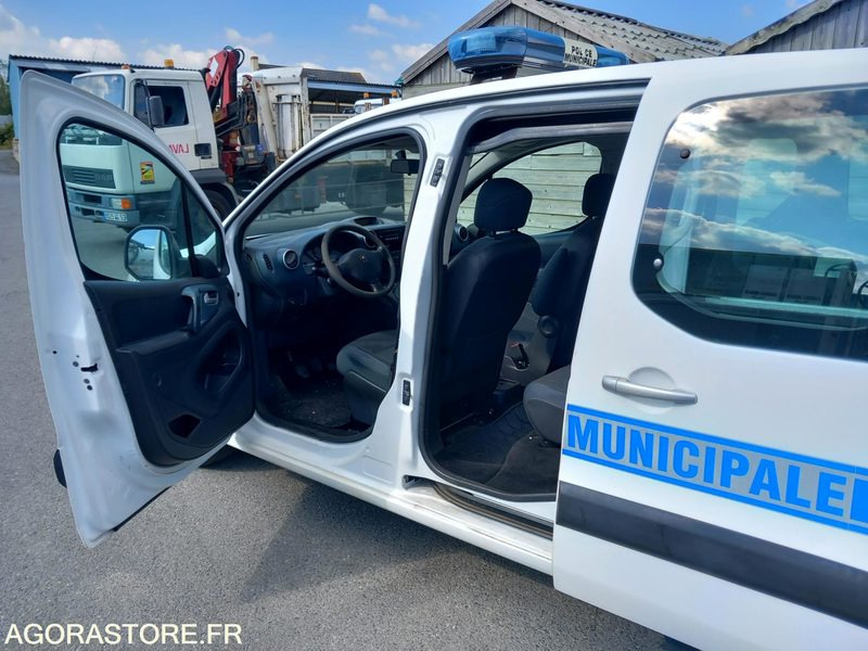 Peugeot Partner BL028QY - Fourgonnette: photos 2 Peugeot Partner BL028QY - Fourgonnette: photos 2