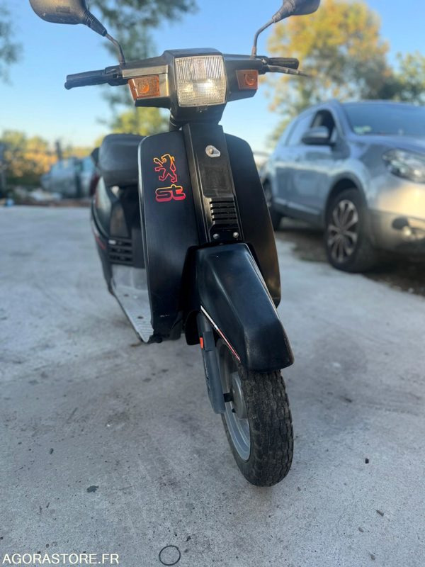 Peugeot ST L2 - 50 CM3 - 6652 KM - année 1991 - Motocyclette: photos 5 Peugeot ST L2 - 50 CM3 - 6652 KM - année 1991 - Motocyclette: photos 5