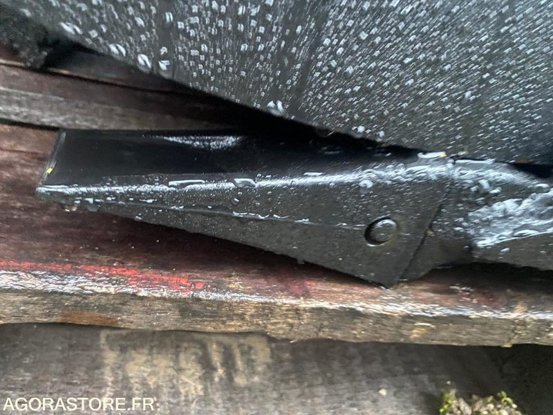 1 Godet 800mm CR70 NEUF - Pièces de rechange pour Engins de chantier: photos 2 1 Godet 800mm CR70 NEUF - Pièces de rechange pour Engins de chantier: photos 2