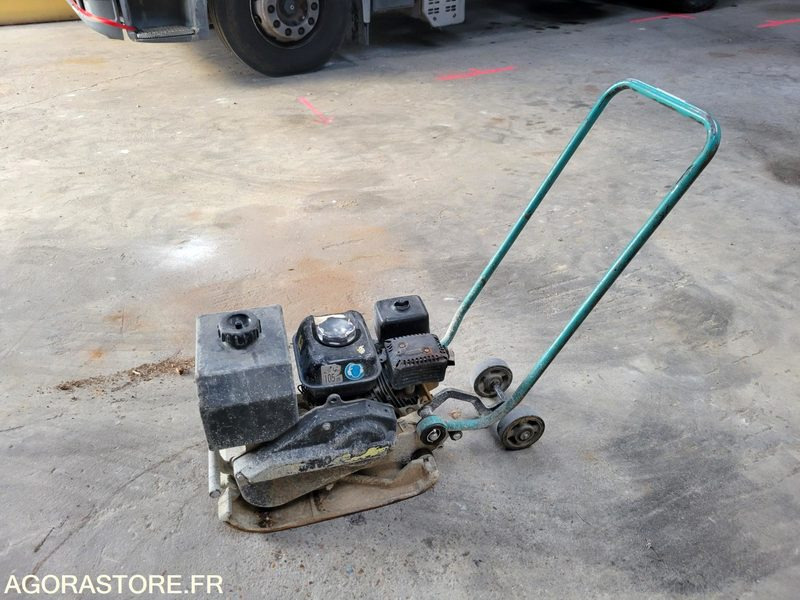 Plaque vibrante - Compacteur: photos 1 Plaque vibrante - Compacteur: photos 1