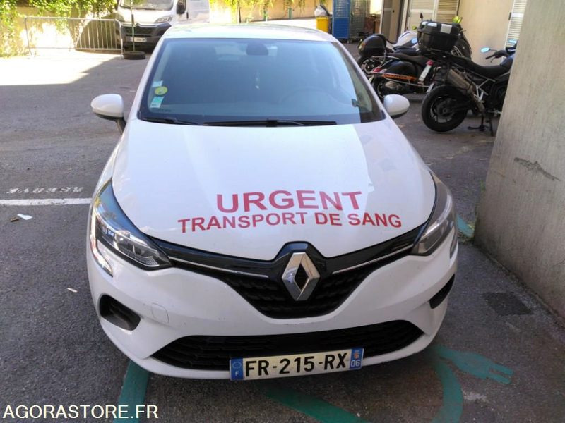 RENAULT CLIO 195977 kms 2020 - Voiture: photos 3 RENAULT CLIO 195977 kms 2020 - Voiture: photos 3