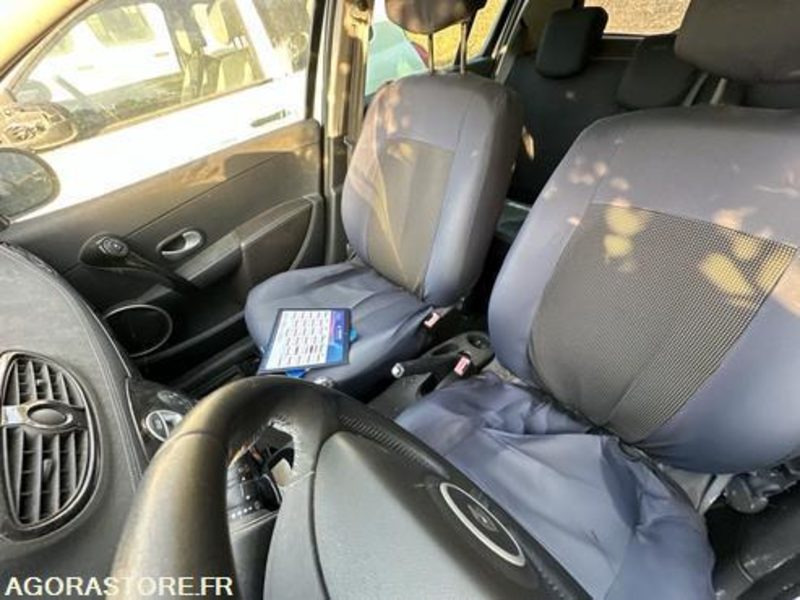 Voiture RENAULT CLIO - 2012 - 136676KM - CJ224LH: photos 17