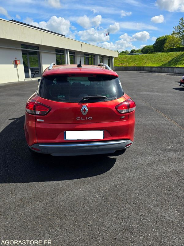 RENAULT CLIO ESTATE - Voiture: photos 4 RENAULT CLIO ESTATE - Voiture: photos 4