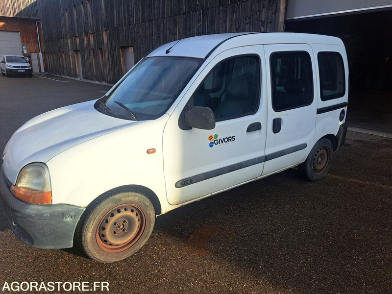 Fourgonnette RENAULT KANGOO 157000kms 2000