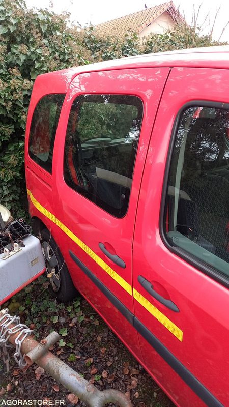 RENAULT - KANGOO - 2009 - 155108KM - AH038PR - Fourgonnette: photos 5 RENAULT - KANGOO - 2009 - 155108KM - AH038PR - Fourgonnette: photos 5