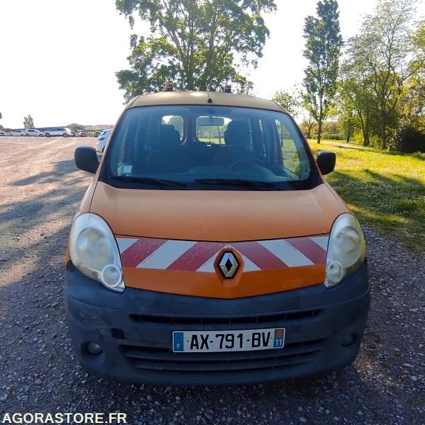 RENAULT KANGOO EXPRESSION 1.5 DCI 85CV - Voiture: photos 2 RENAULT KANGOO EXPRESSION 1.5 DCI 85CV - Voiture: photos 2