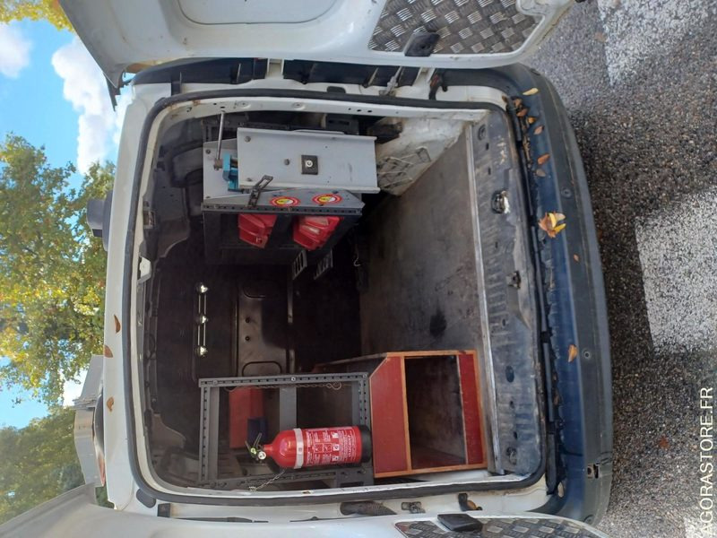 RENAULT KANGOO / REF SCP : 959 - Fourgon utilitaire: photos 4 RENAULT KANGOO / REF SCP : 959 - Fourgon utilitaire: photos 4