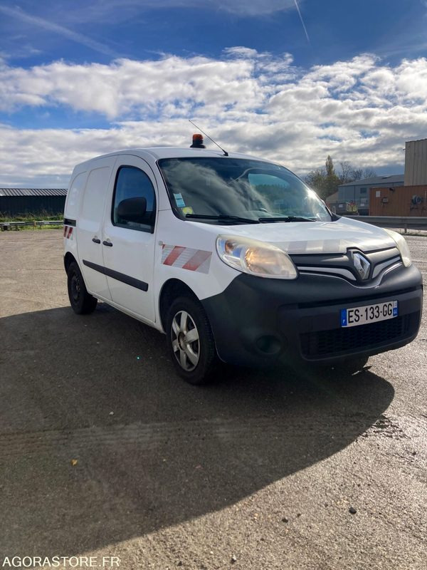 RENAULT KANGOO diesel - Année 2017 - 330 000 km - Fourgonnette: photos 3 RENAULT KANGOO diesel - Année 2017 - 330 000 km - Fourgonnette: photos 3