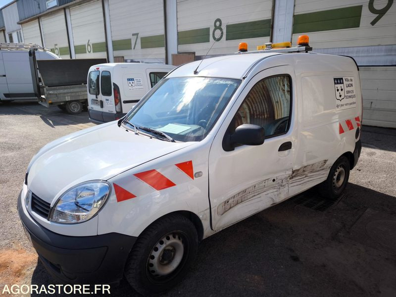 RENAULT KANGOO (vente pour pièces) 128937 kms 2009 - Fourgonnette: photos 2 RENAULT KANGOO (vente pour pièces) 128937 kms 2009 - Fourgonnette: photos 2