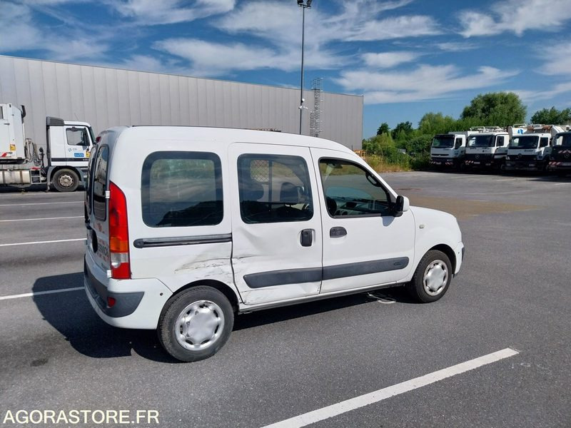 RENAULT Kangoo vitré 2P 2004 (309916Km) ROULANT PRO UNIQUEMENT - Fourgonnette: photos 3 RENAULT Kangoo vitré 2P 2004 (309916Km) ROULANT PRO UNIQUEMENT - Fourgonnette: photos 3