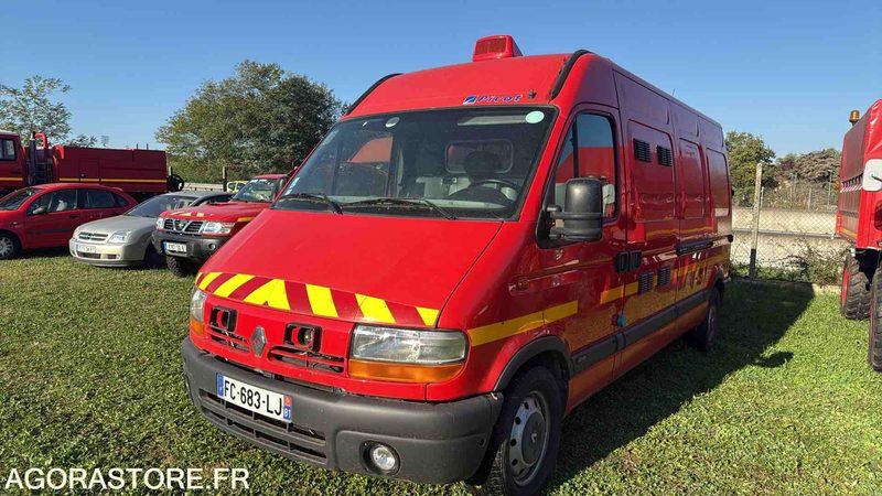 RENAULT MASTER - 112525KM - 2003 - Fourgon utilitaire: photos 1 RENAULT MASTER - 112525KM - 2003 - Fourgon utilitaire: photos 1