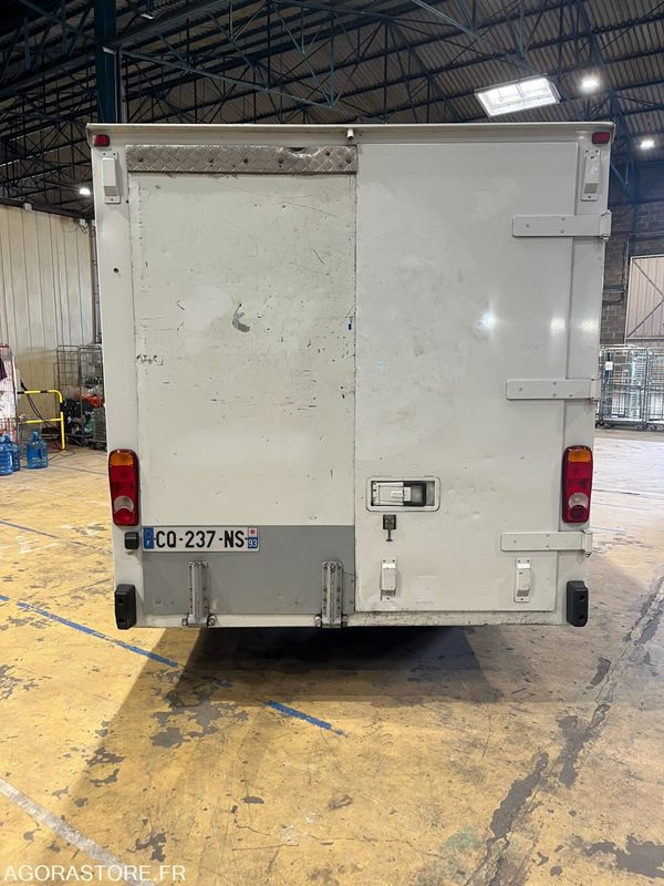 RENAULT MASTER - 2013 - 130914 Kms - Fourgon utilitaire: photos 4 RENAULT MASTER - 2013 - 130914 Kms - Fourgon utilitaire: photos 4