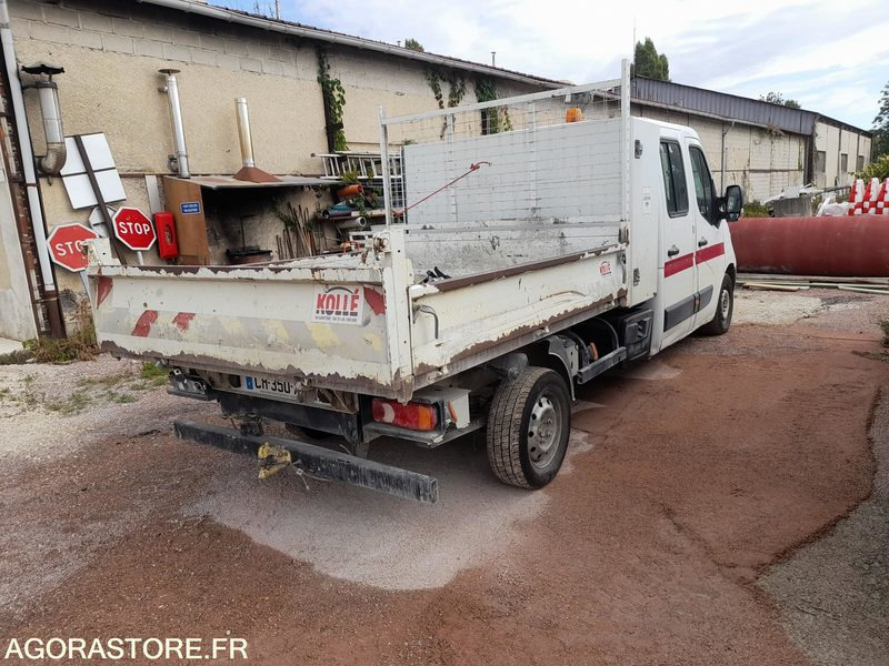 RENAULT MASTER 3T5 DOUBLE CABINE BENNE (Accidenté) - 2012 / 270 944 KM - Fourgon utilitaire: photos 3 RENAULT MASTER 3T5 DOUBLE CABINE BENNE (Accidenté) - 2012 / 270 944 KM - Fourgon utilitaire: photos 3