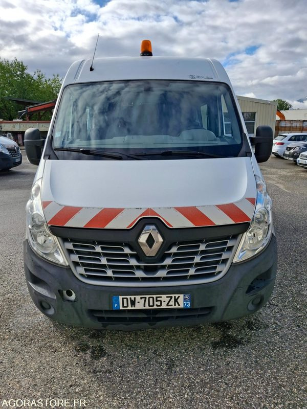 RENAULT MASTER  7 places (non roulant) - 2015 / 187644 KM - Fourgon utilitaire: photos 4 RENAULT MASTER  7 places (non roulant) - 2015 / 187644 KM - Fourgon utilitaire: photos 4