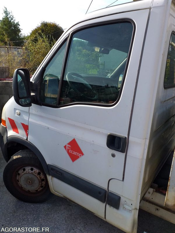 RENAULT MASTER BENNE - Utilitaire benne: photos 3 RENAULT MASTER BENNE - Utilitaire benne: photos 3