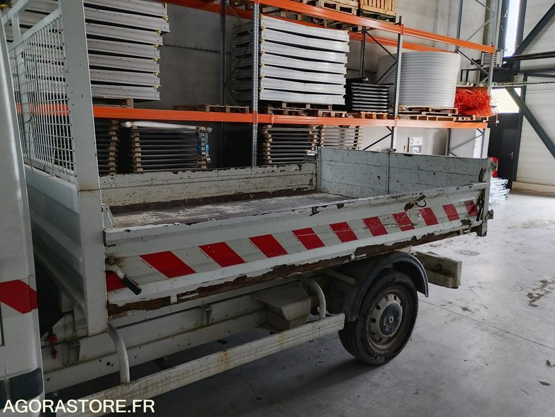 RENAULT MASTER BENNE - Utilitaire benne: photos 4 RENAULT MASTER BENNE - Utilitaire benne: photos 4